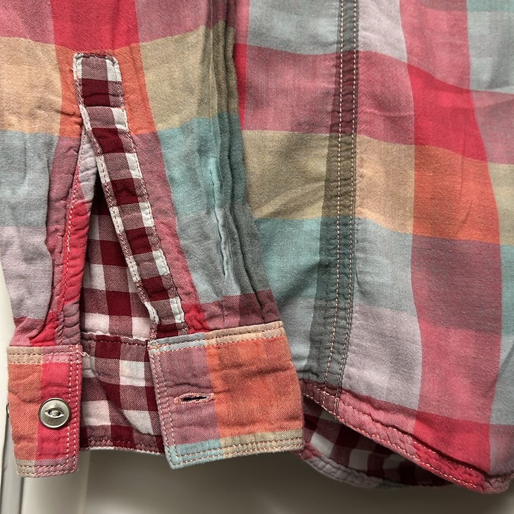 Woolrich Double Plaid Button Down w/Hidden Pocket - Picture 4 of 6